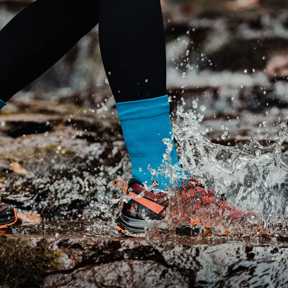 Chaussette impermeable waterproof running trail bleu